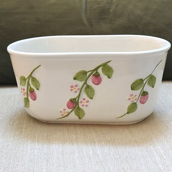 Oval Ceramic Hand Painted Strawberry Vines Bowl Planter - Picture 1 of 8